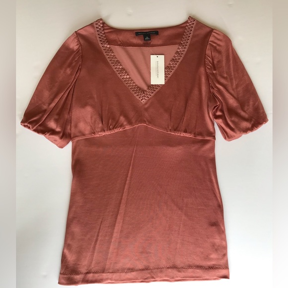 Banana Republic NWT Women’s Small (S) Peach Empire Waist V-Neck Top - Picture 1 of 5